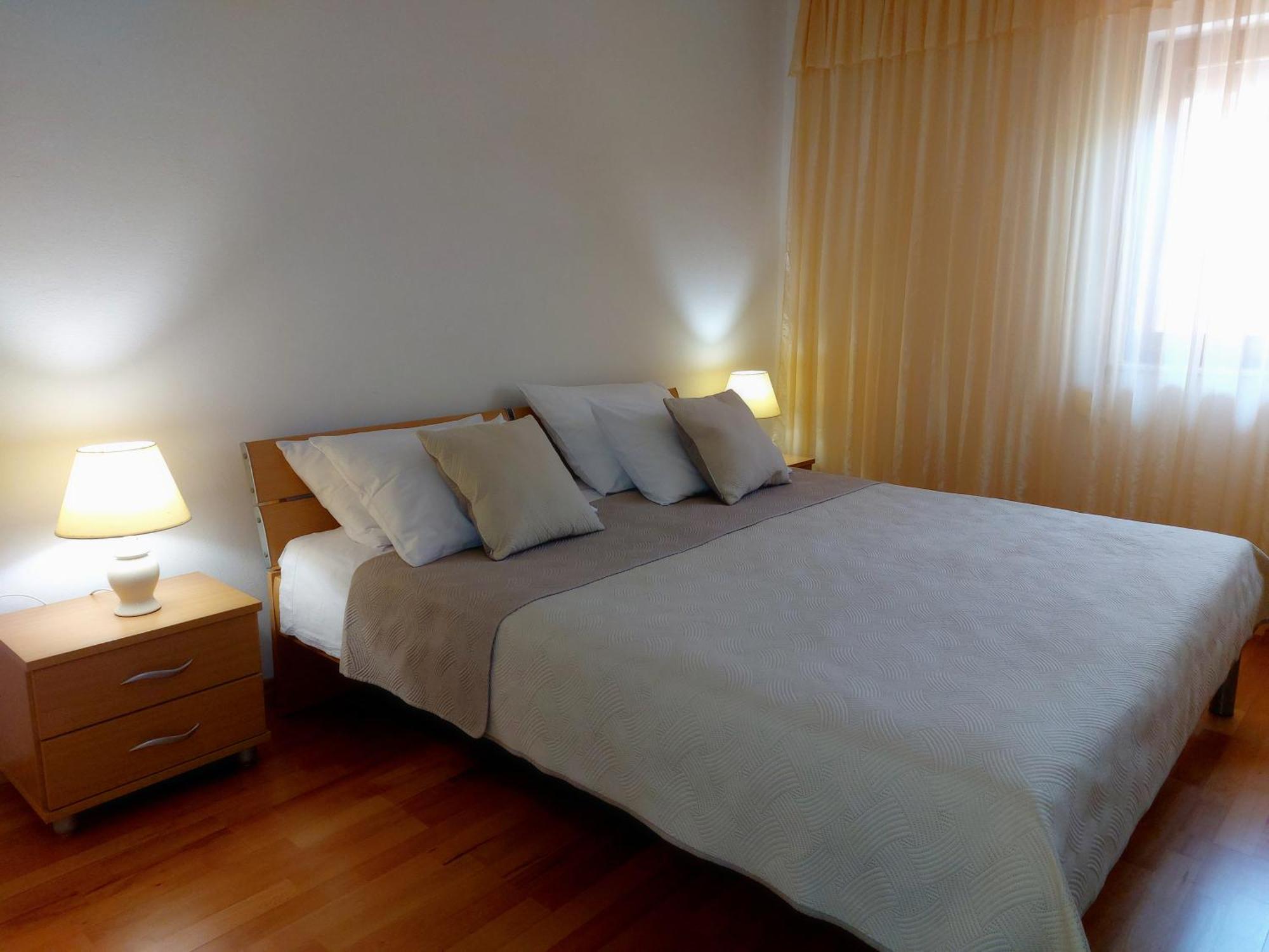 Apartments Tonci And Iris Primosten Exterior photo